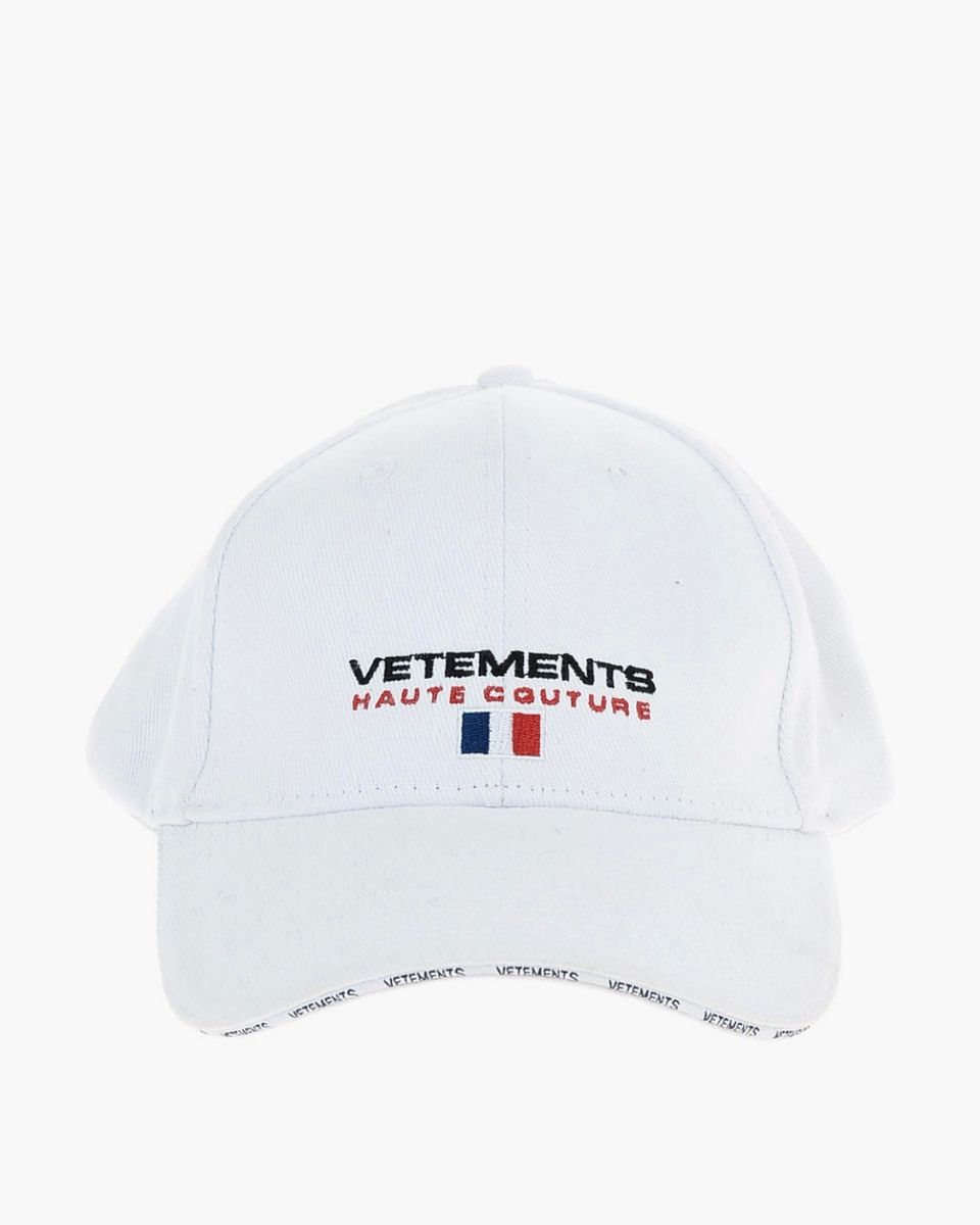 VETEMENTS
